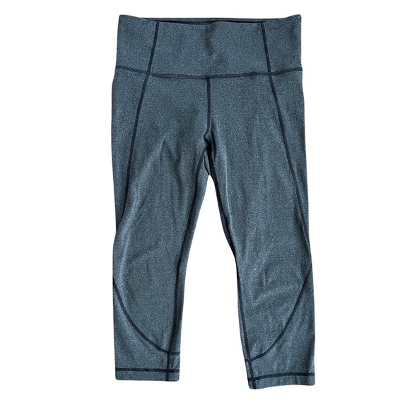 Athleta Cropped Capri Leggings Size Medium - Picture 1 of 11